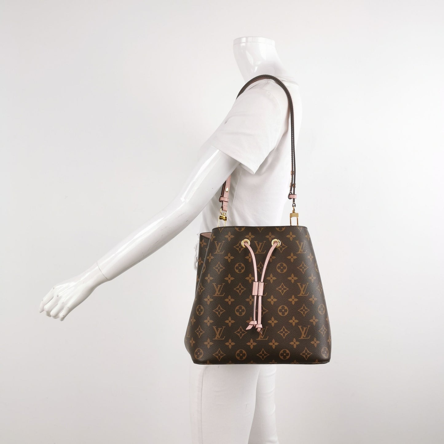Preloved Louis Vuitton NÃ‰ONOÃ‰ Medium Monogram Canvas Drawstring Shoulder Bag 250604781222836