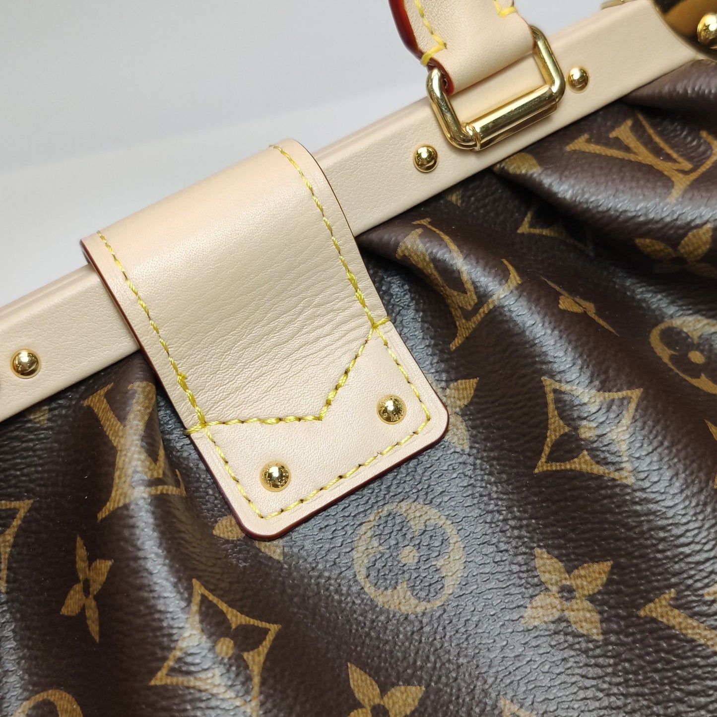 Preloved Louis Vuitton Clutch Box Medium Monogram Shoulder Bag with Chip 250603781221026
