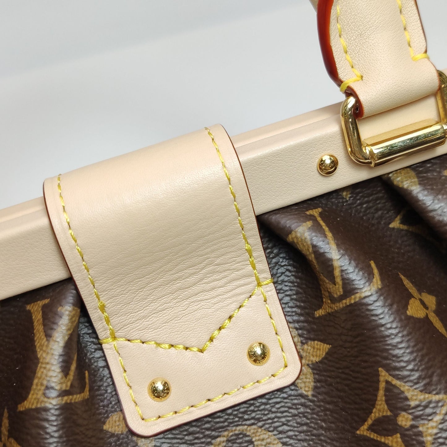 Preloved Louis Vuitton Clutch Box Medium Monogram Shoulder Bag with Chip 250603781221026