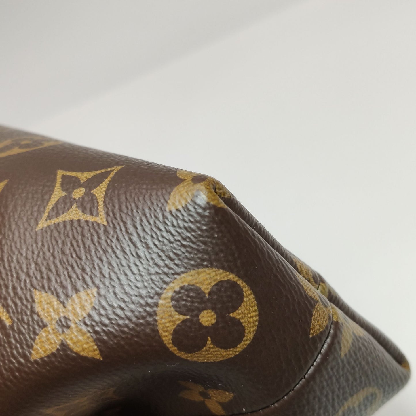 Preloved Louis Vuitton Clutch Box Medium Monogram Shoulder Bag with Chip 250603781221026