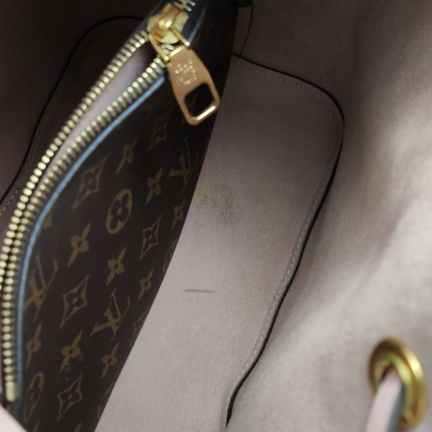 Preloved Louis Vuitton NÃ‰ONOÃ‰ Medium Monogram Canvas Drawstring Shoulder Bag 23030978235151