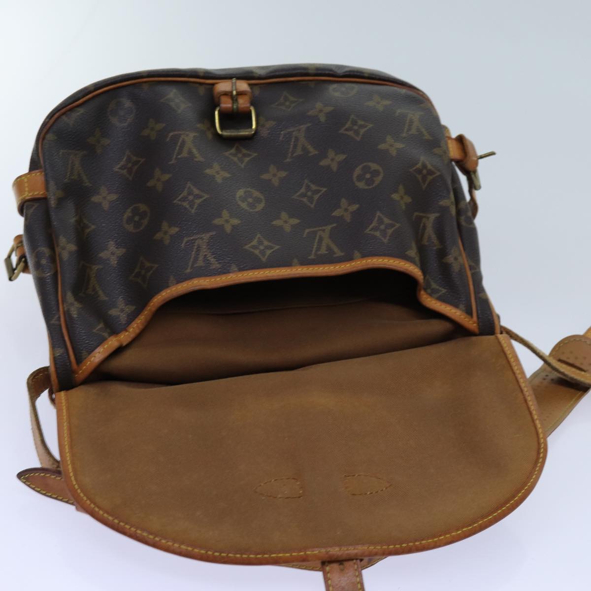 LOUIS VUITTON Monogram Saumur 30 Shoulder Bag M42256 LV 68910