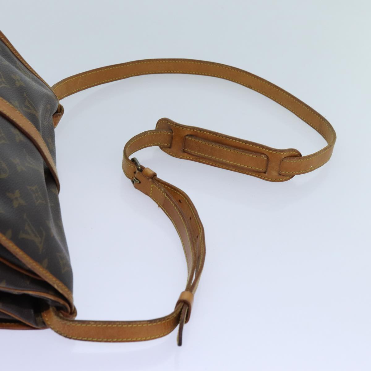 LOUIS VUITTON Monogram Saumur 30 Shoulder Bag M42256 LV 68910