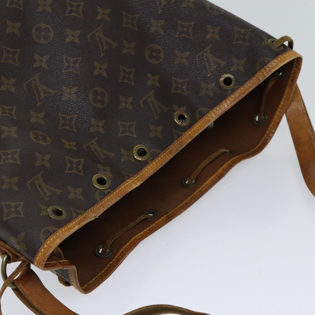 LOUIS VUITTON Monogram Noe Shoulder Bag M42224 LV 69427