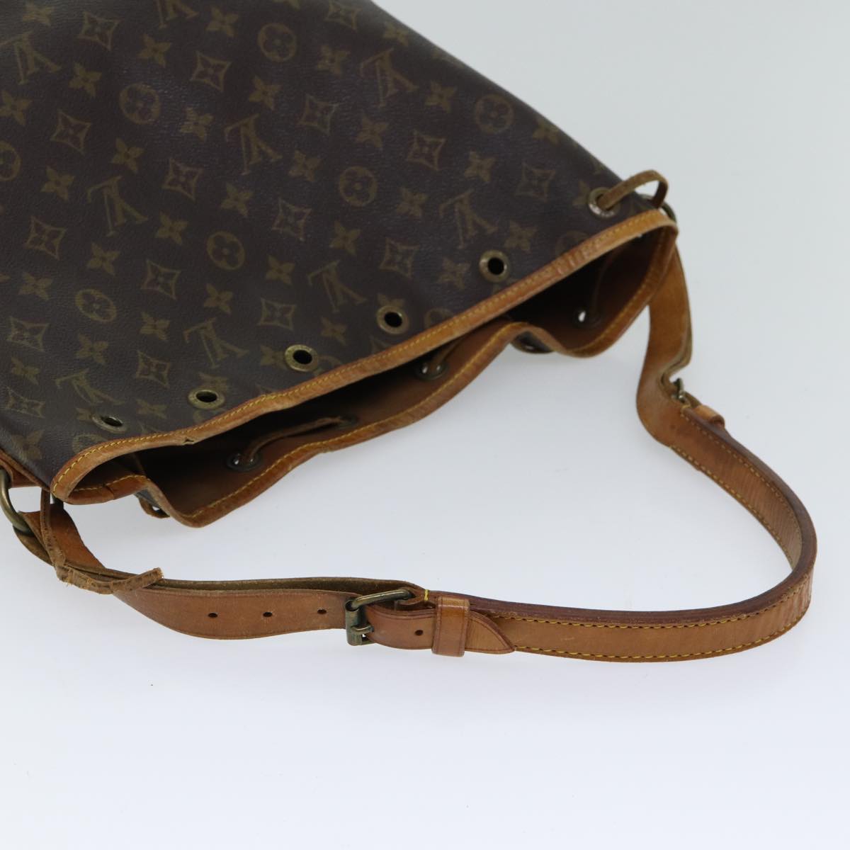 LOUIS VUITTON Monogram Noe Shoulder Bag M42224 LV 69427