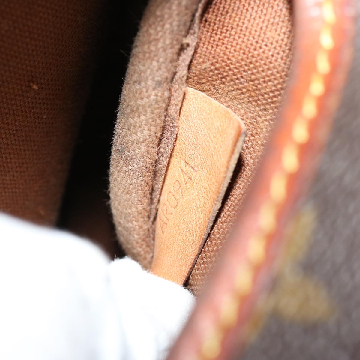 LOUIS VUITTON Monogram Saumur 30 Shoulder Bag M42256 LV 69724