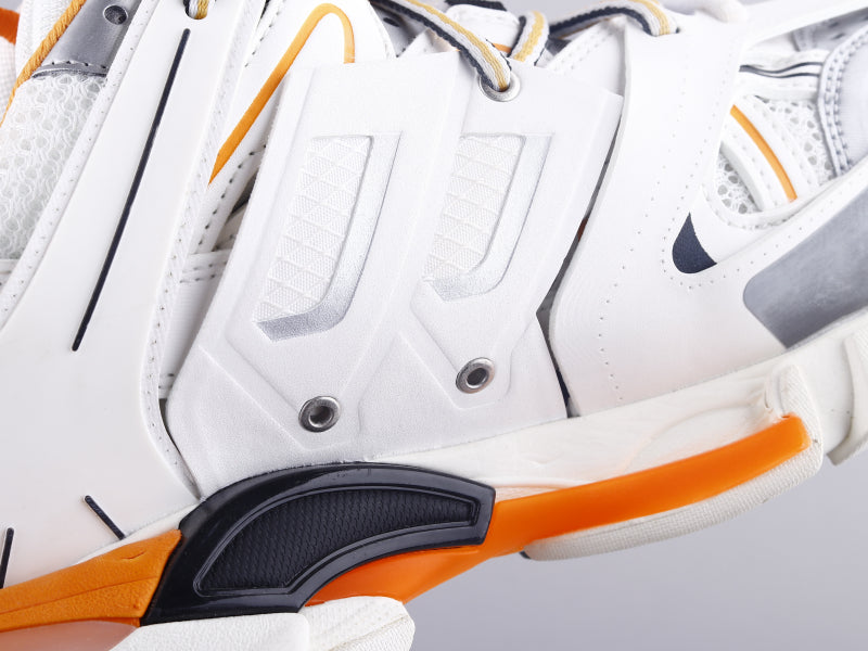 GLM - Bla Track Three Generations Sneaker