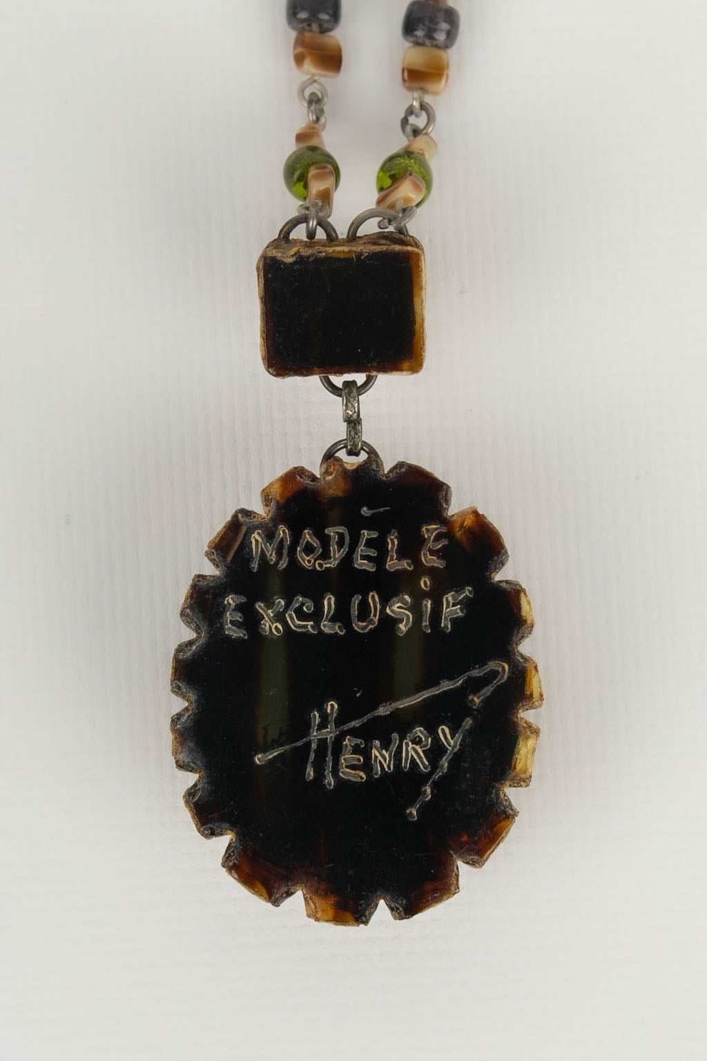 Collier mÃƒÆ’Ã‚Â©daillon Henry