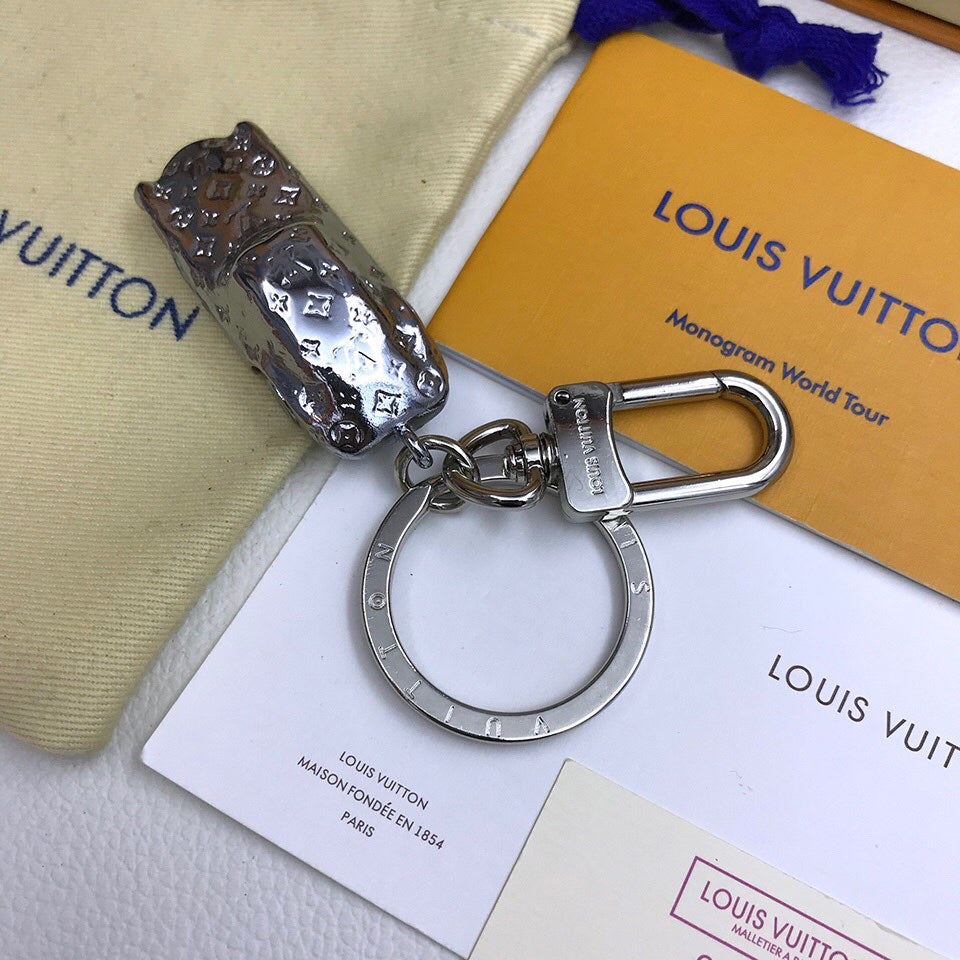 GLM - Top Quality Keychains LUV 042