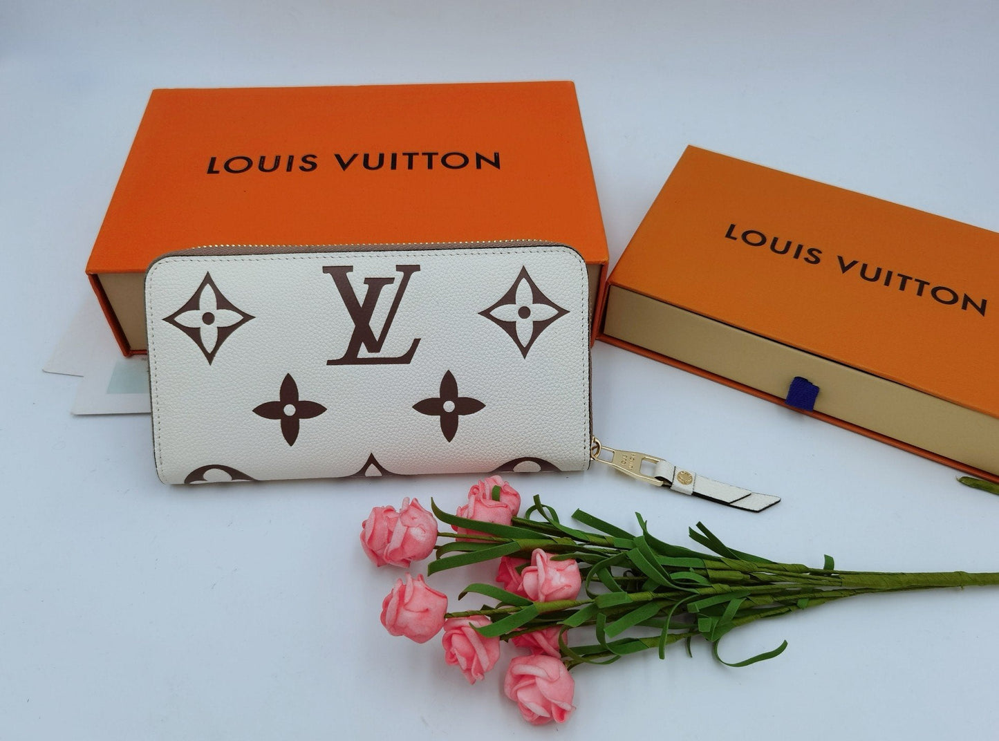 GLM - Top Quality Wallet LUV 002