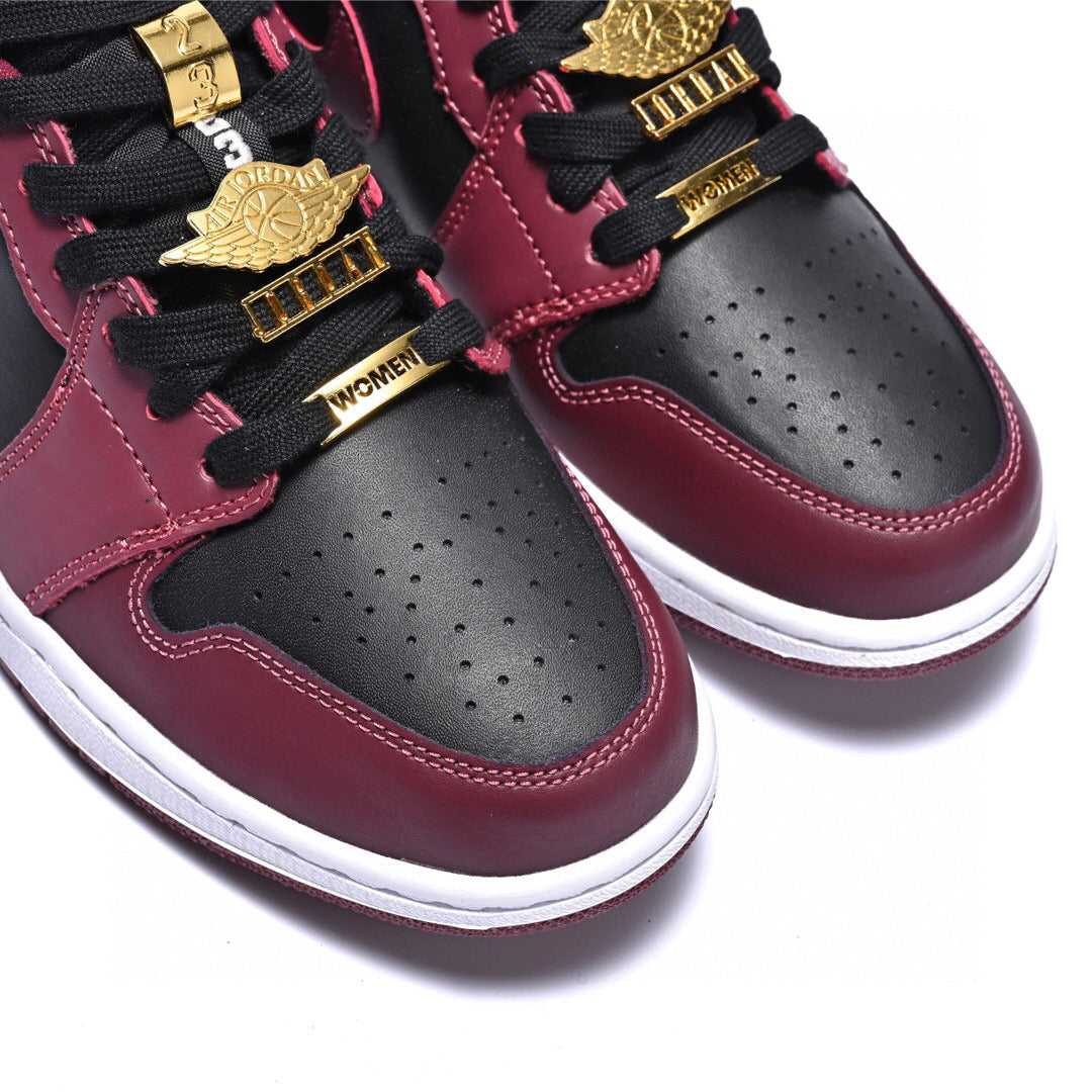 GLM - AJ1 low wine red metal wings