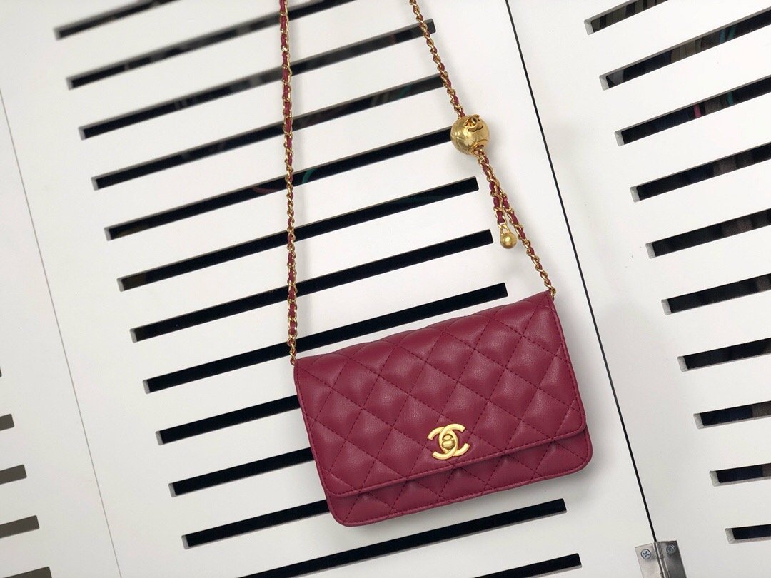 Designer bags by Chanel 079