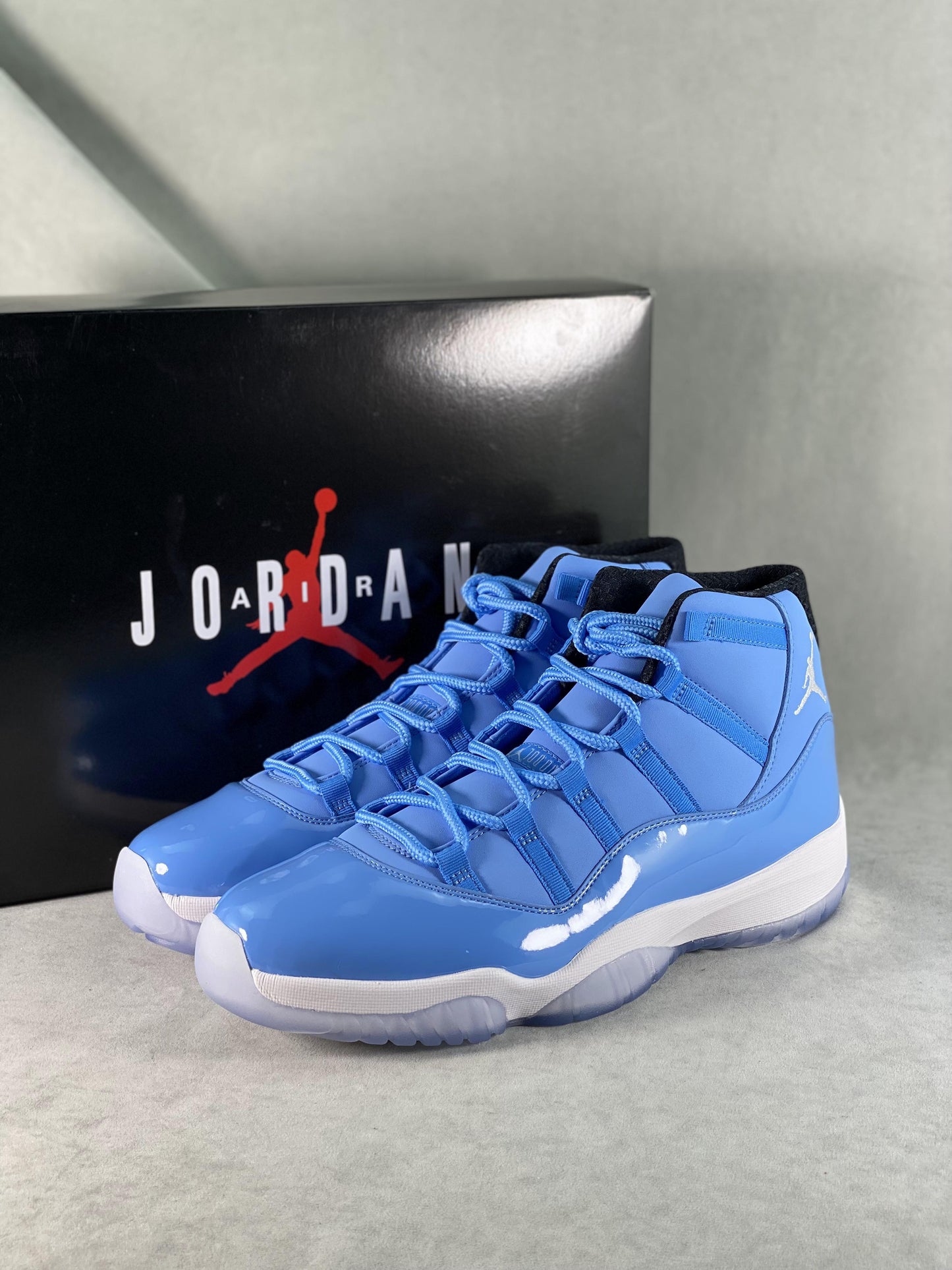 Designer Air Jordan Ã¢â‚¬Å“Ultimate Gift of GlamIightÃ¢â‚¬Â Pack 717602-900