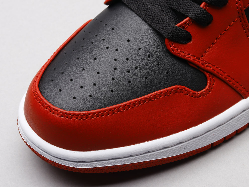 GLM - AJ1 Reverse black and red forbidden to wear