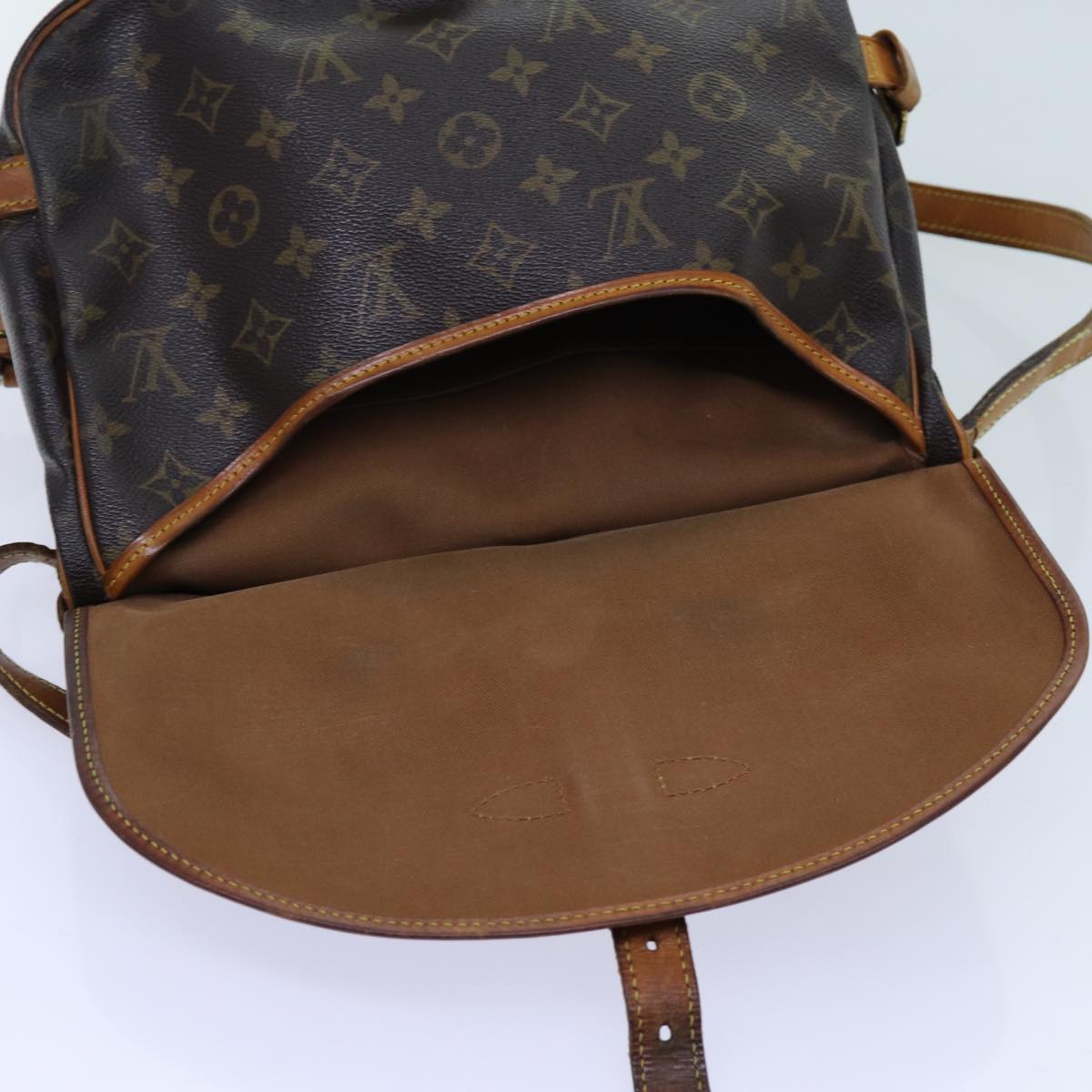 LOUIS VUITTON Monogram Saumur 30 Shoulder Bag M42256 LV 70430