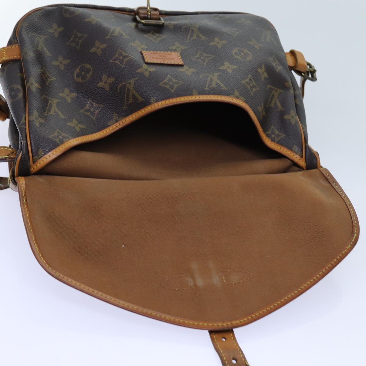 LOUIS VUITTON Monogram Saumur 30 Shoulder Bag M42256 LV 70430