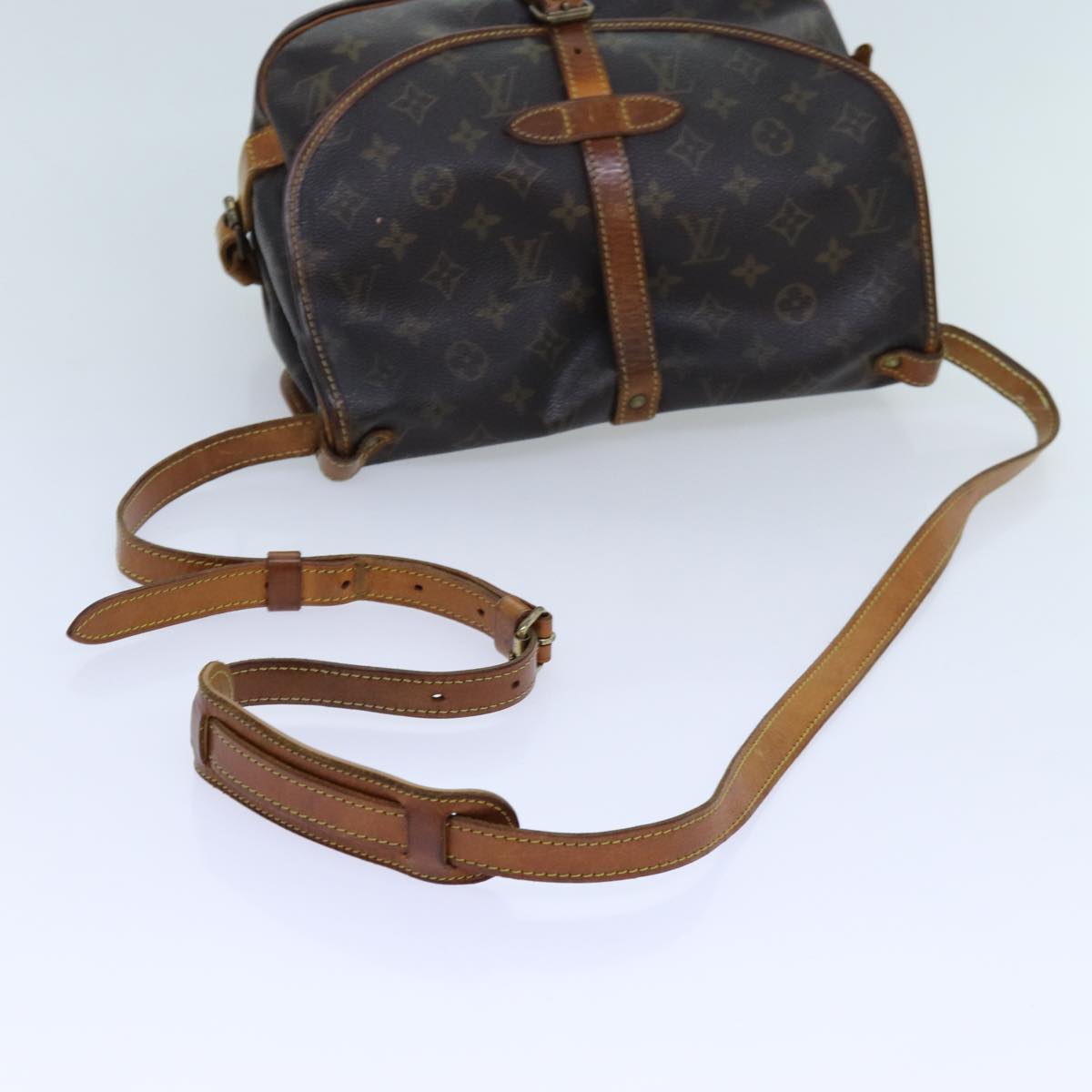 LOUIS VUITTON Monogram Saumur 30 Shoulder Bag M42256 LV 70430