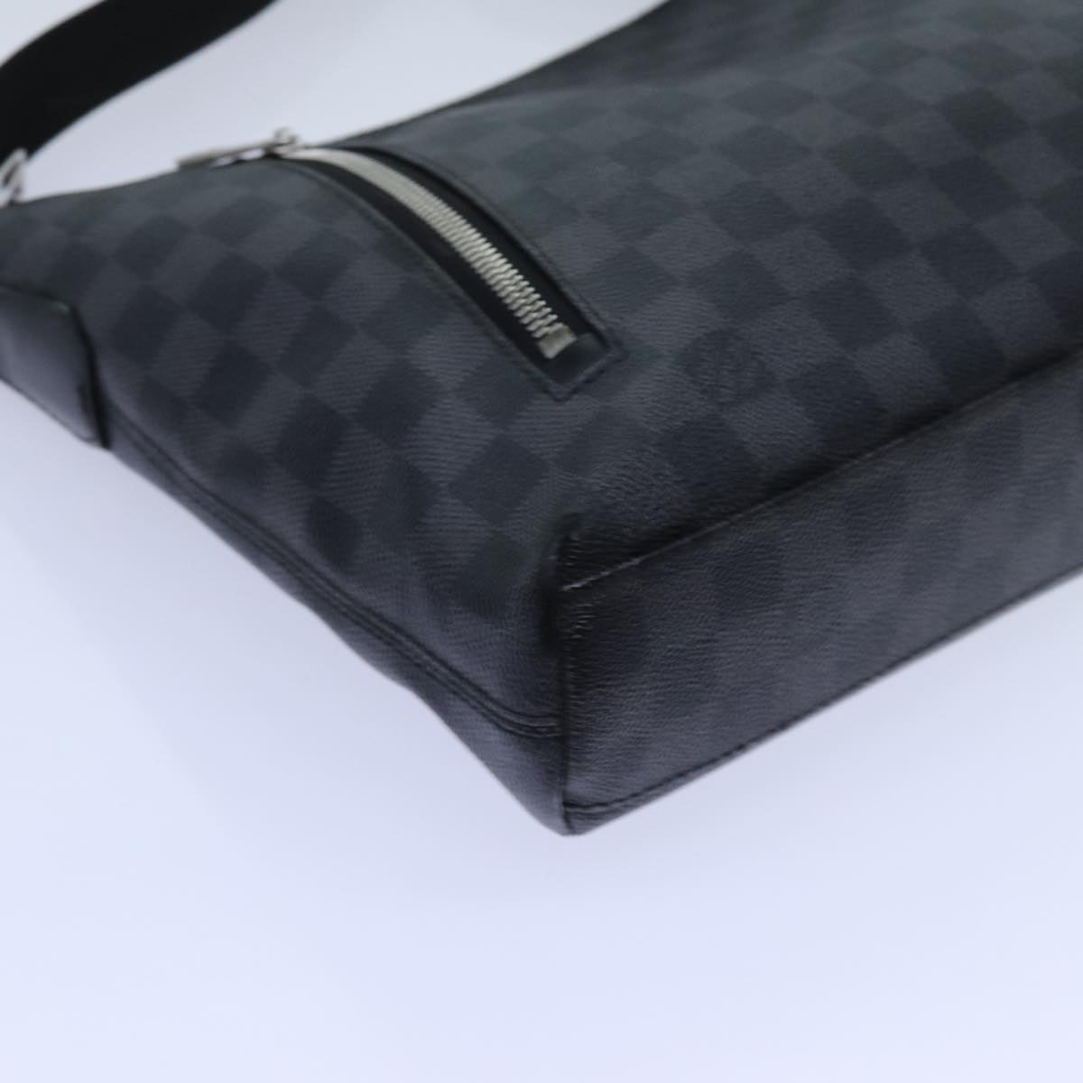 LOUIS VUITTON Damier Graphite Mick PM Shoulder Bag N40003 LV 70438