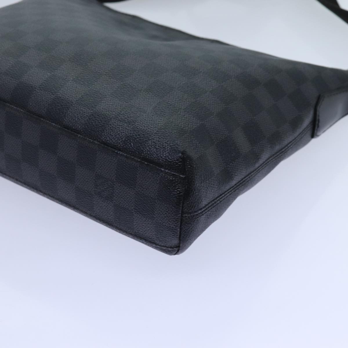 LOUIS VUITTON Damier Graphite Mick PM Shoulder Bag N40003 LV 70438
