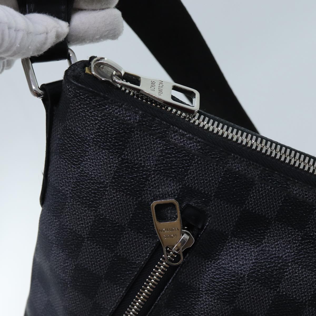 LOUIS VUITTON Damier Graphite Mick PM Shoulder Bag N40003 LV 70438