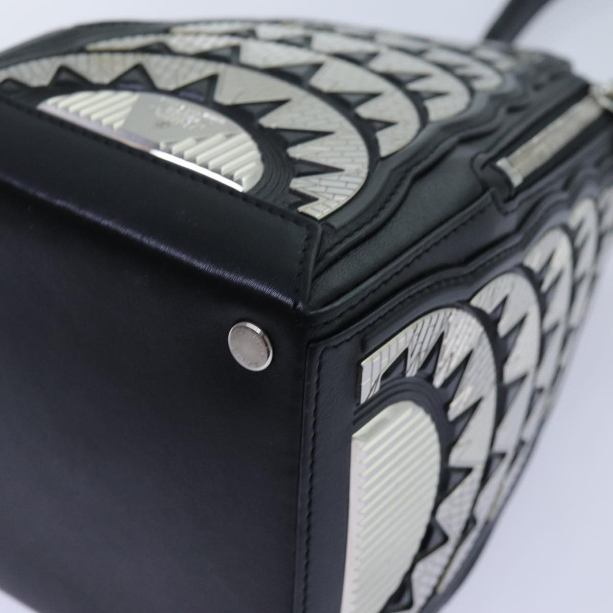 LOUIS VUITTON LV Buildings Minodiere Hand Bag Black M55728 LV 70445S