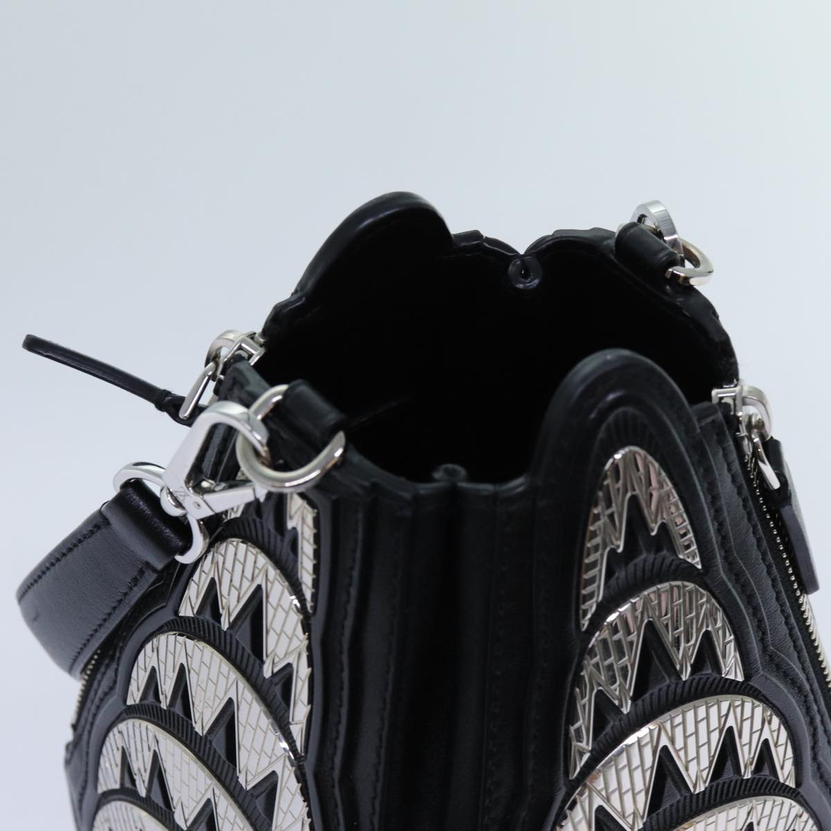 LOUIS VUITTON LV Buildings Minodiere Hand Bag Black M55728 LV 70445S