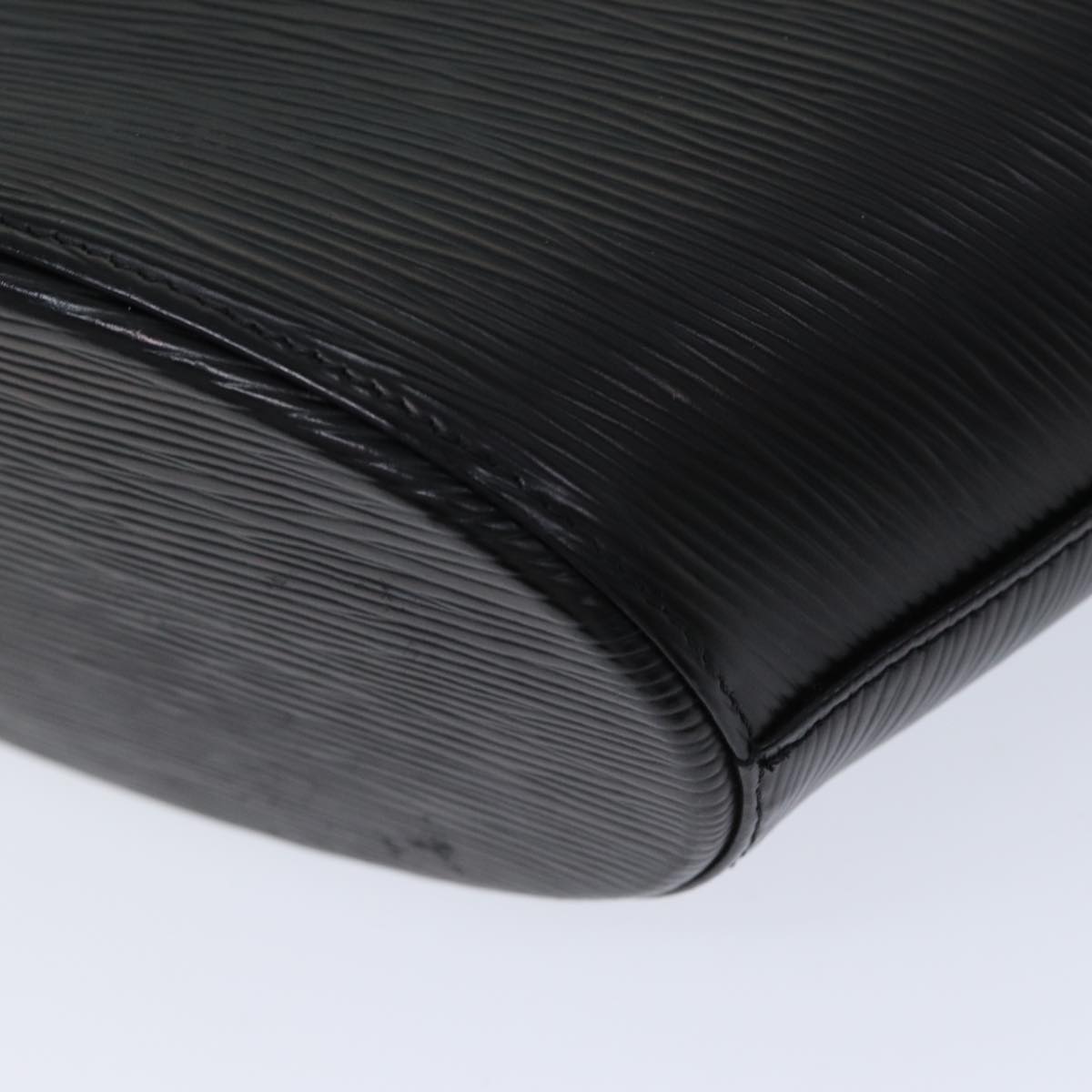 LOUIS VUITTON Epi Noctumble Hand Bag Black M54522 LV 70469