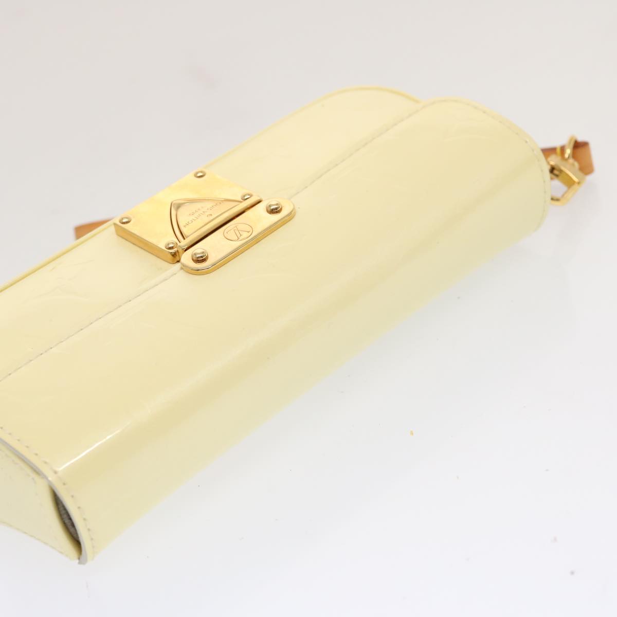 LOUIS VUITTON Vernis Pochette lagoon Glasses Case Perle M91801 LV 70502