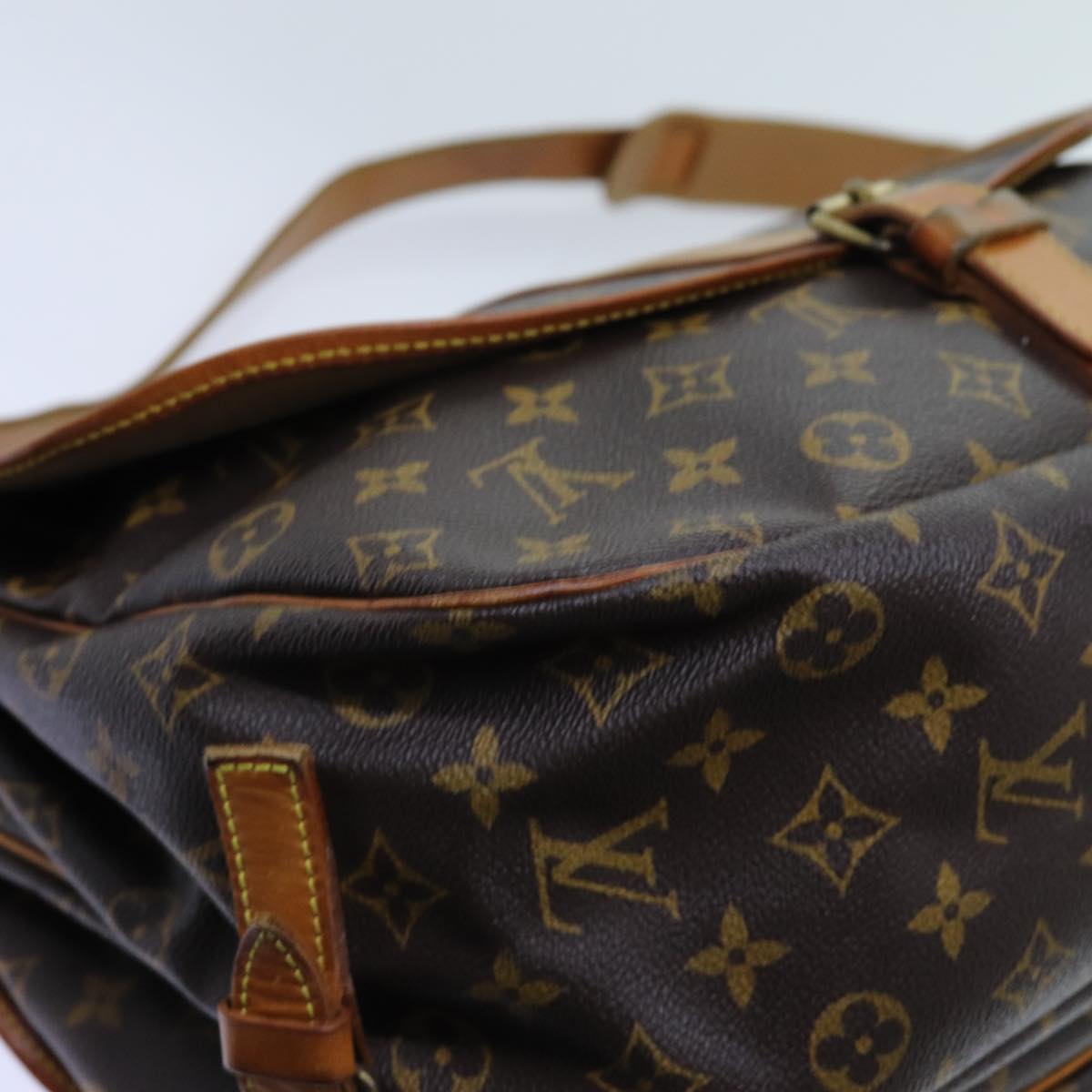LOUIS VUITTON Monogram Saumur 35 Shoulder Bag M42254 LV 70520