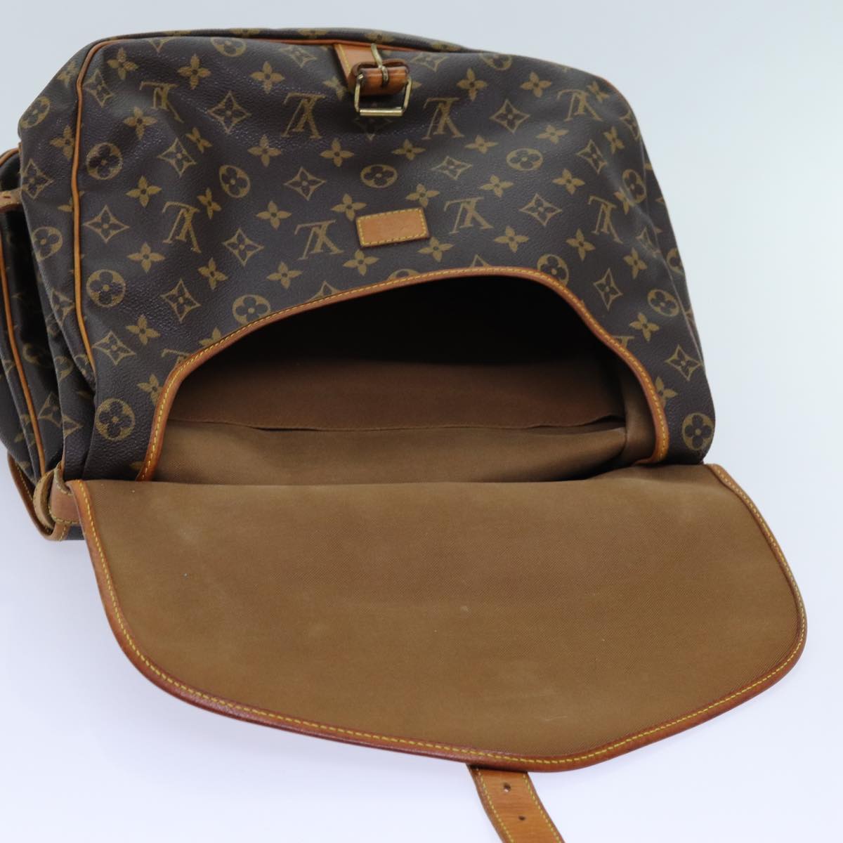 LOUIS VUITTON Monogram Saumur 35 Shoulder Bag M42254 LV 70520