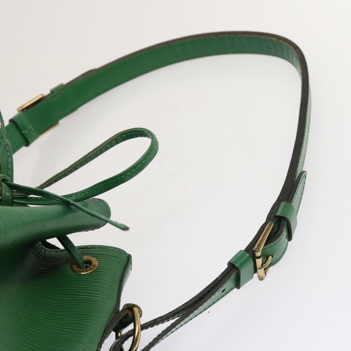 LOUIS VUITTON Epi Noe Shoulder Bag Green M44004 LV 70553