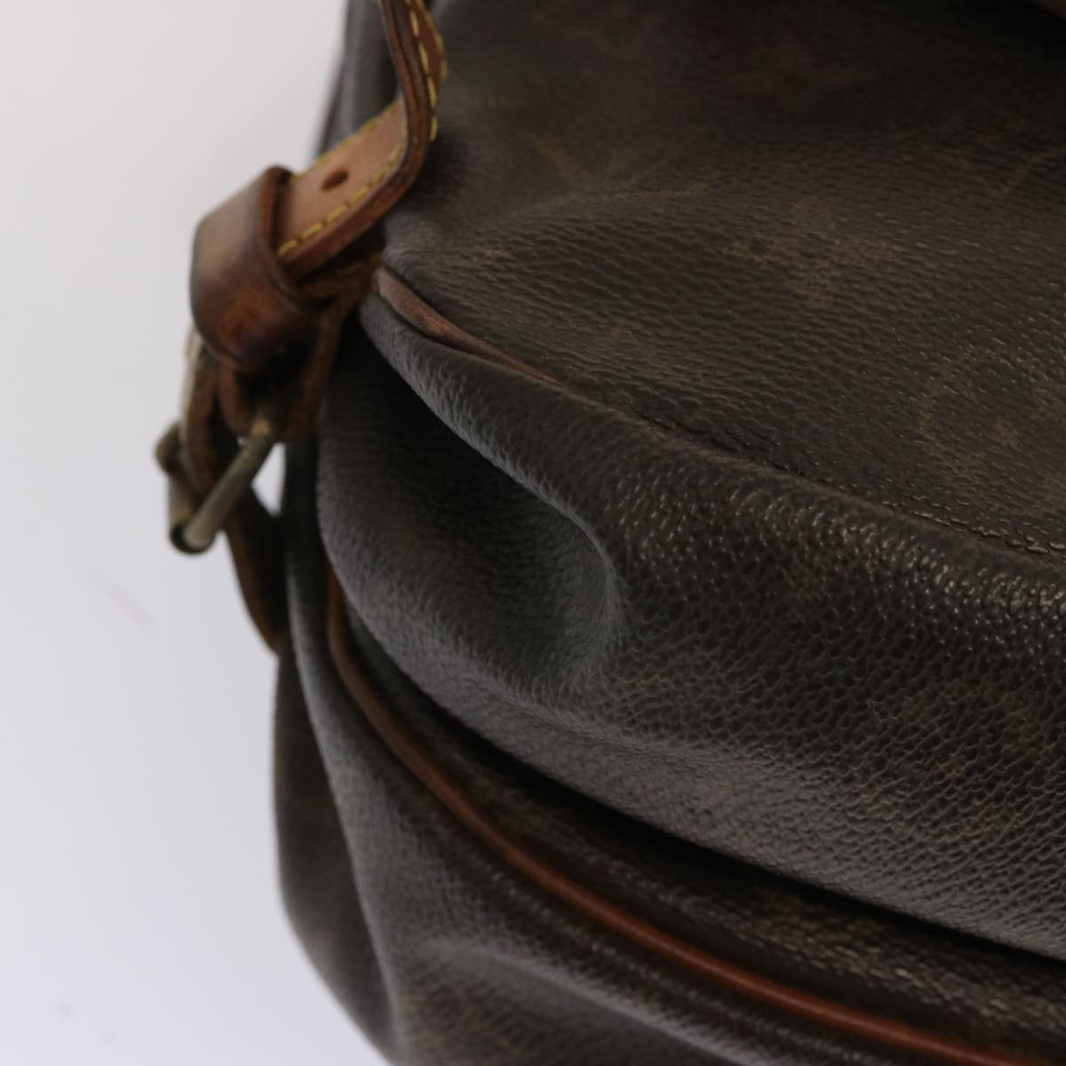 LOUIS VUITTON Monogram Saumur 30 Shoulder Bag M42256 LV 70706