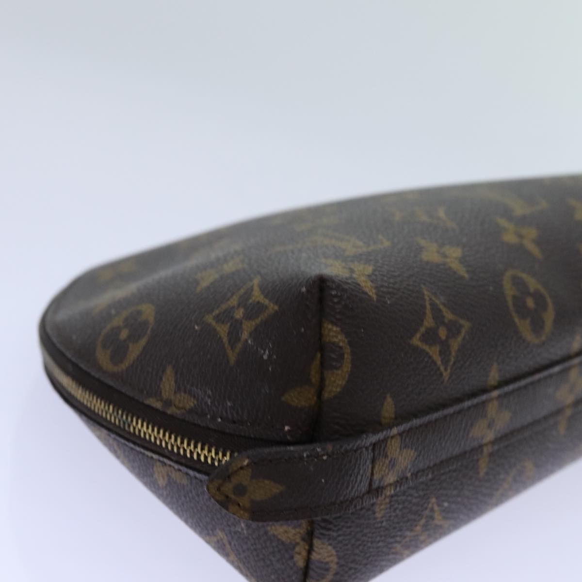 LOUIS VUITTON Monogram Trousse Demi Ronde Cosmetic Pouch M47520 LV 70712
