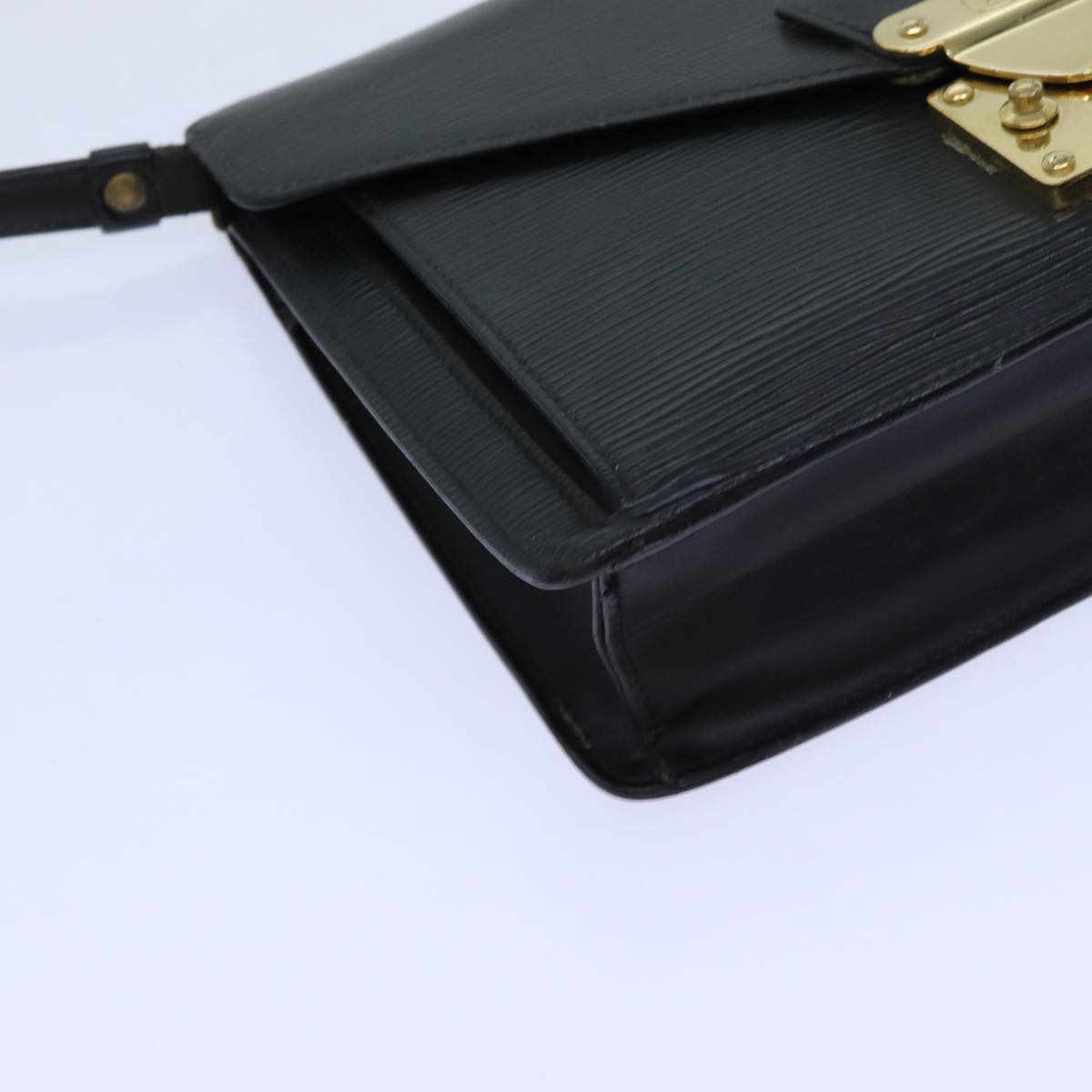LOUIS VUITTON Epi Serie Dragonne Hand Bag Black M52612 LV 70727