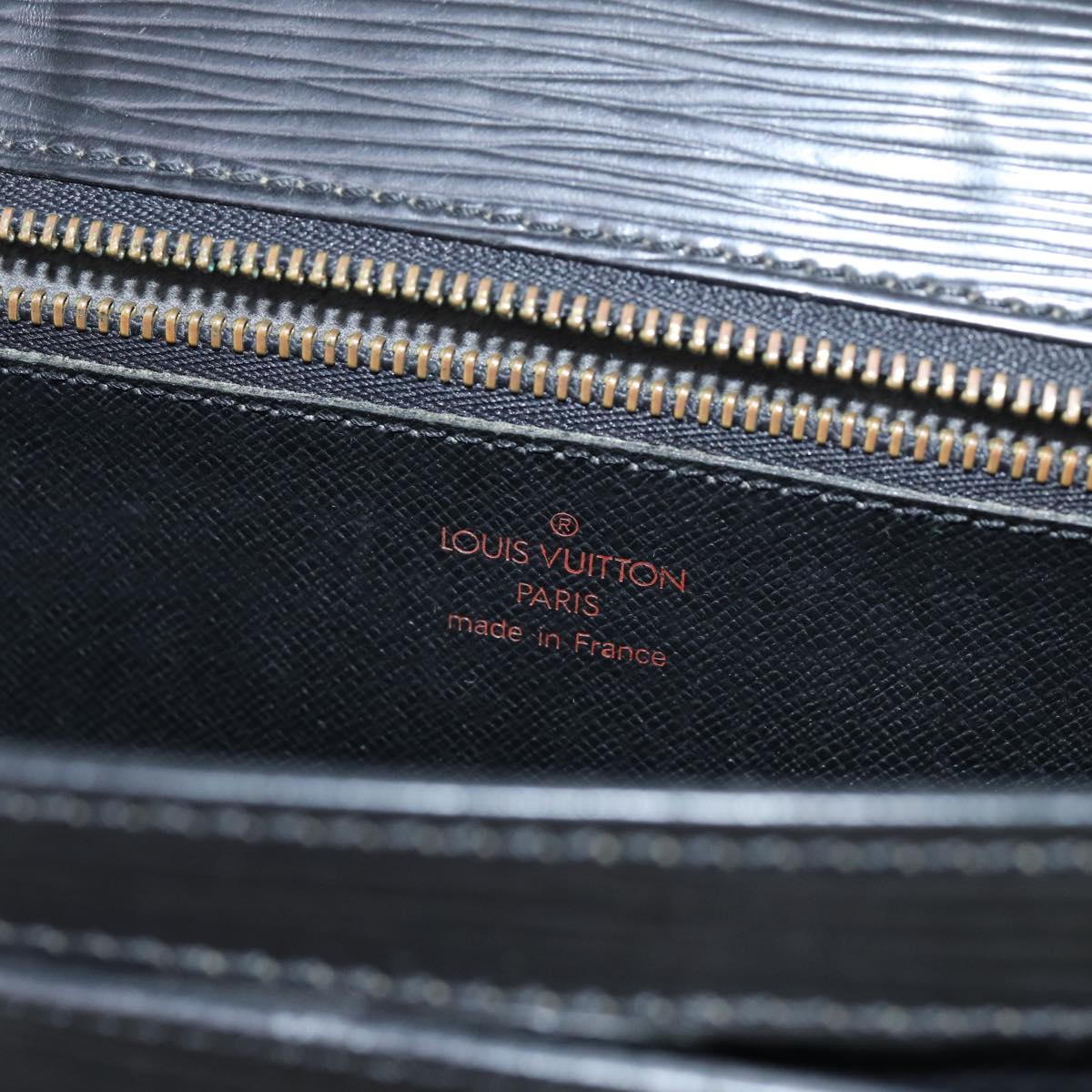 LOUIS VUITTON Epi Serie Dragonne Hand Bag Black M52612 LV 70727