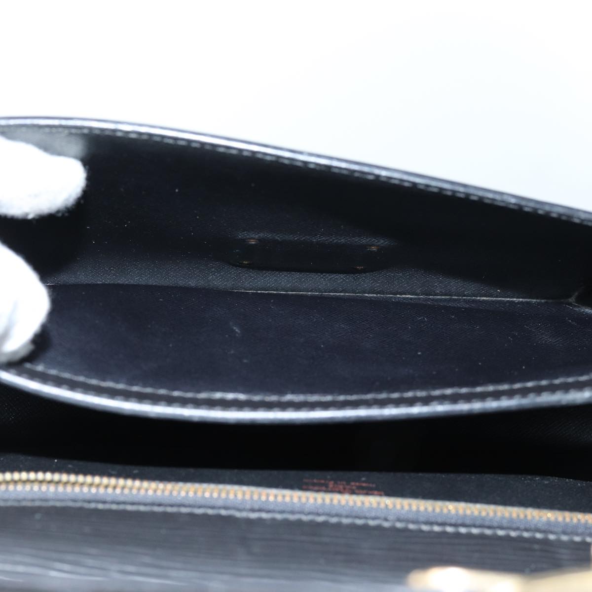 LOUIS VUITTON Epi Serie Dragonne Hand Bag Black M52612 LV 70727