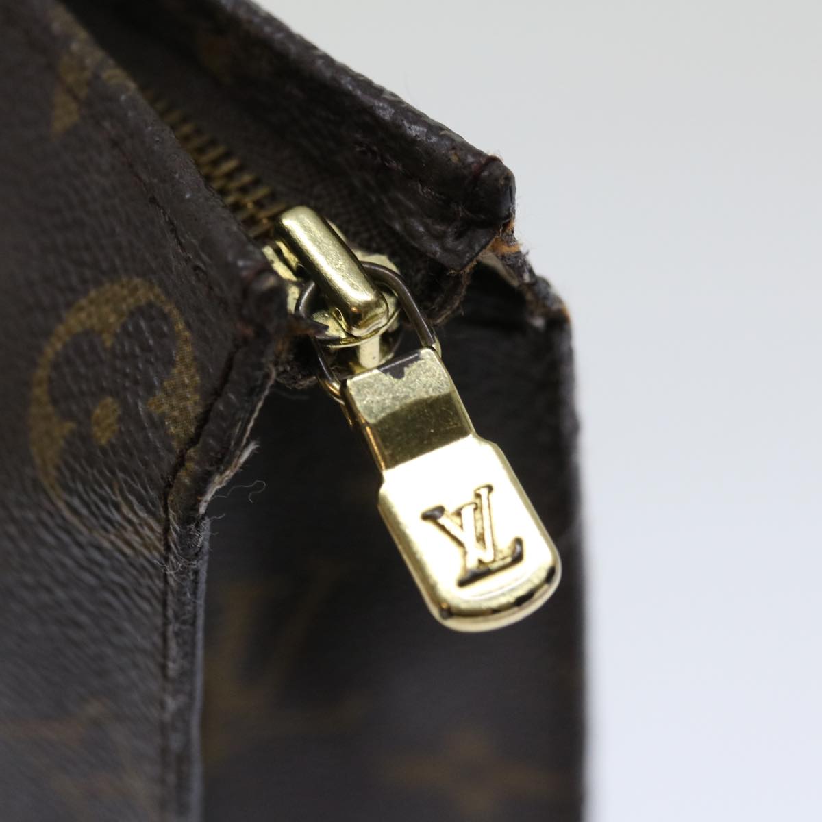 LOUIS VUITTON Monogram Poche Toilette 26 Pouch M47542 LV 70730