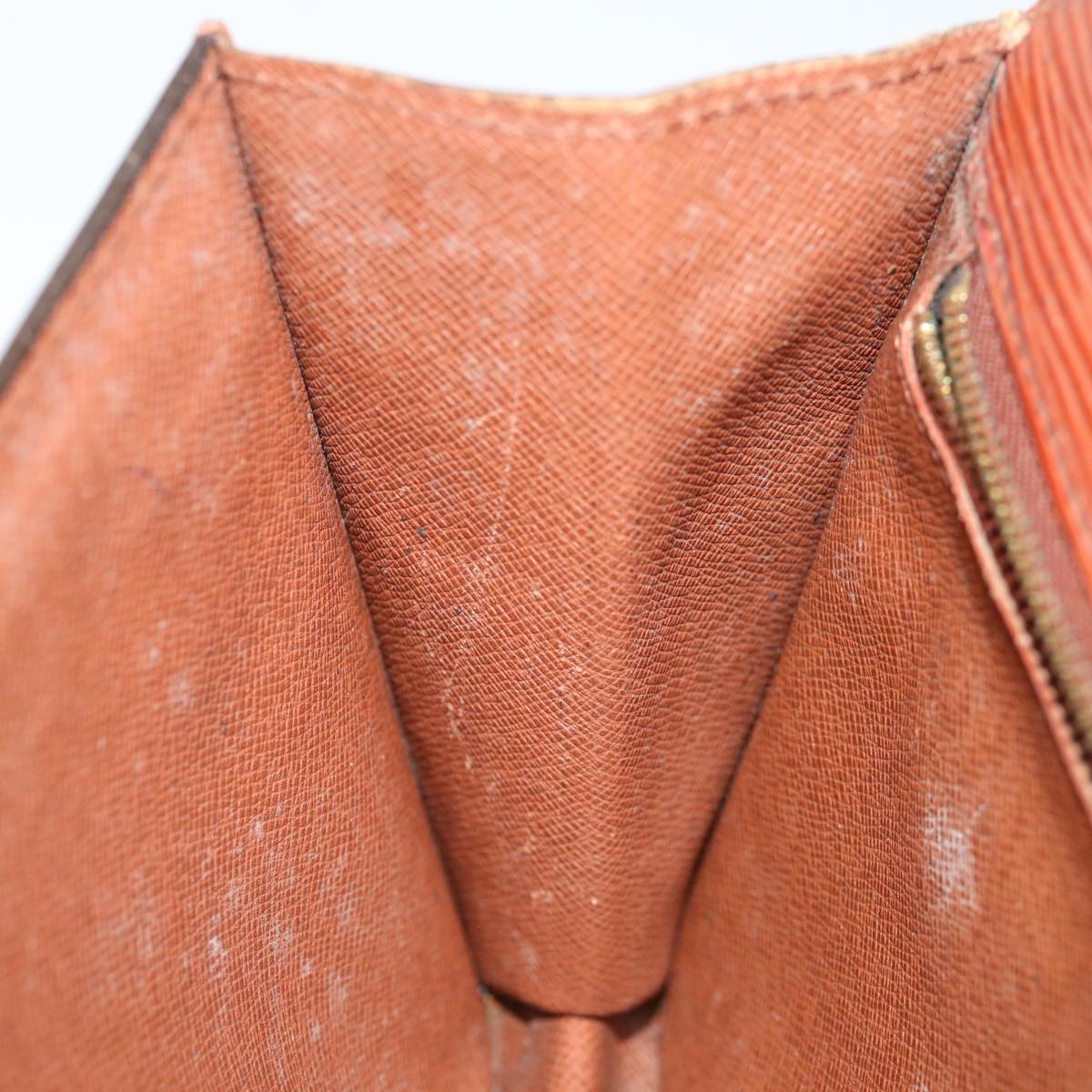 LOUIS VUITTON Epi Serie Dragonne Hand Bag Brown M52618 LV 70738