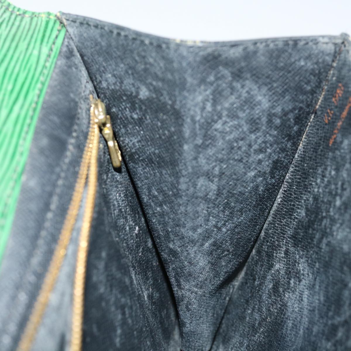 LOUIS VUITTON Epi Montaigne 27 Clutch Bag Green M52654 LV 70739