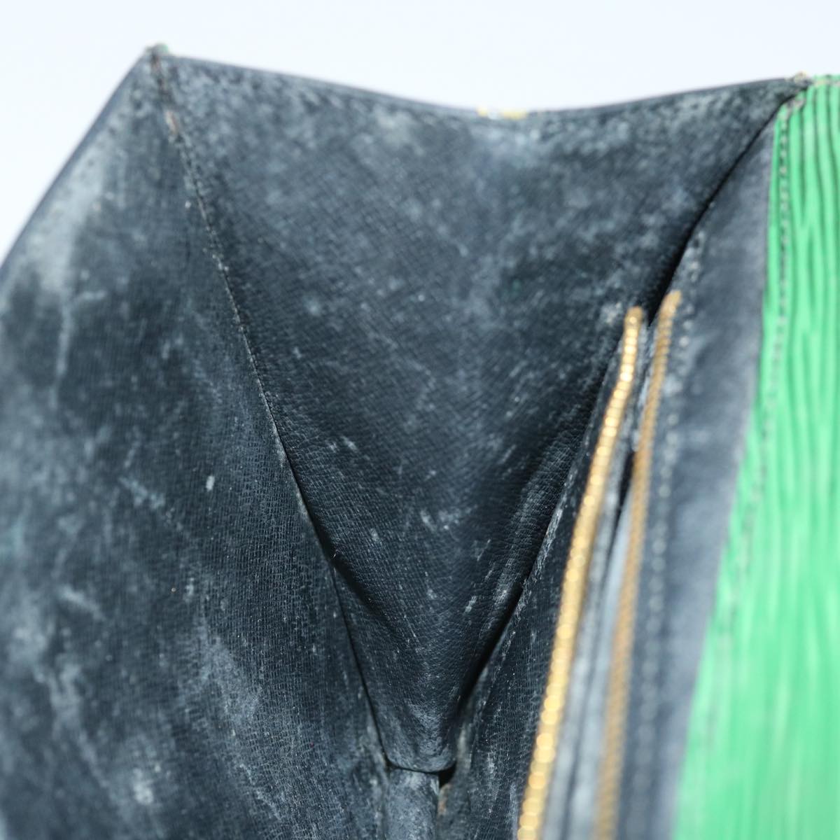 LOUIS VUITTON Epi Montaigne 27 Clutch Bag Green M52654 LV 70739