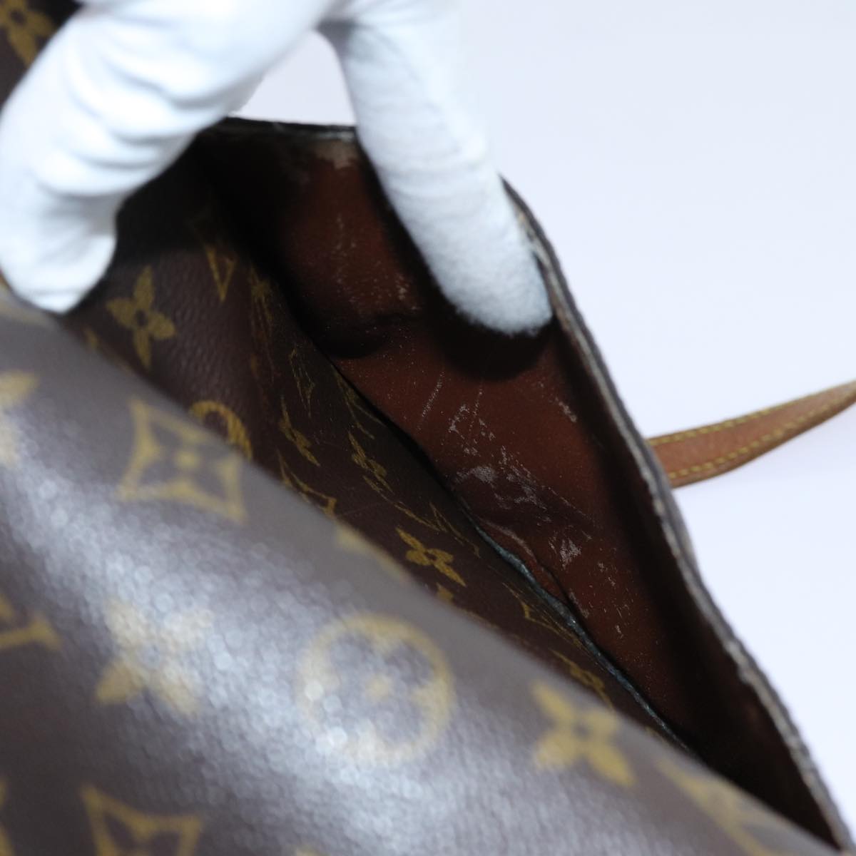 LOUIS VUITTON Monogram Saint Cloud GM Shoulder Bag M51242 LV 70749