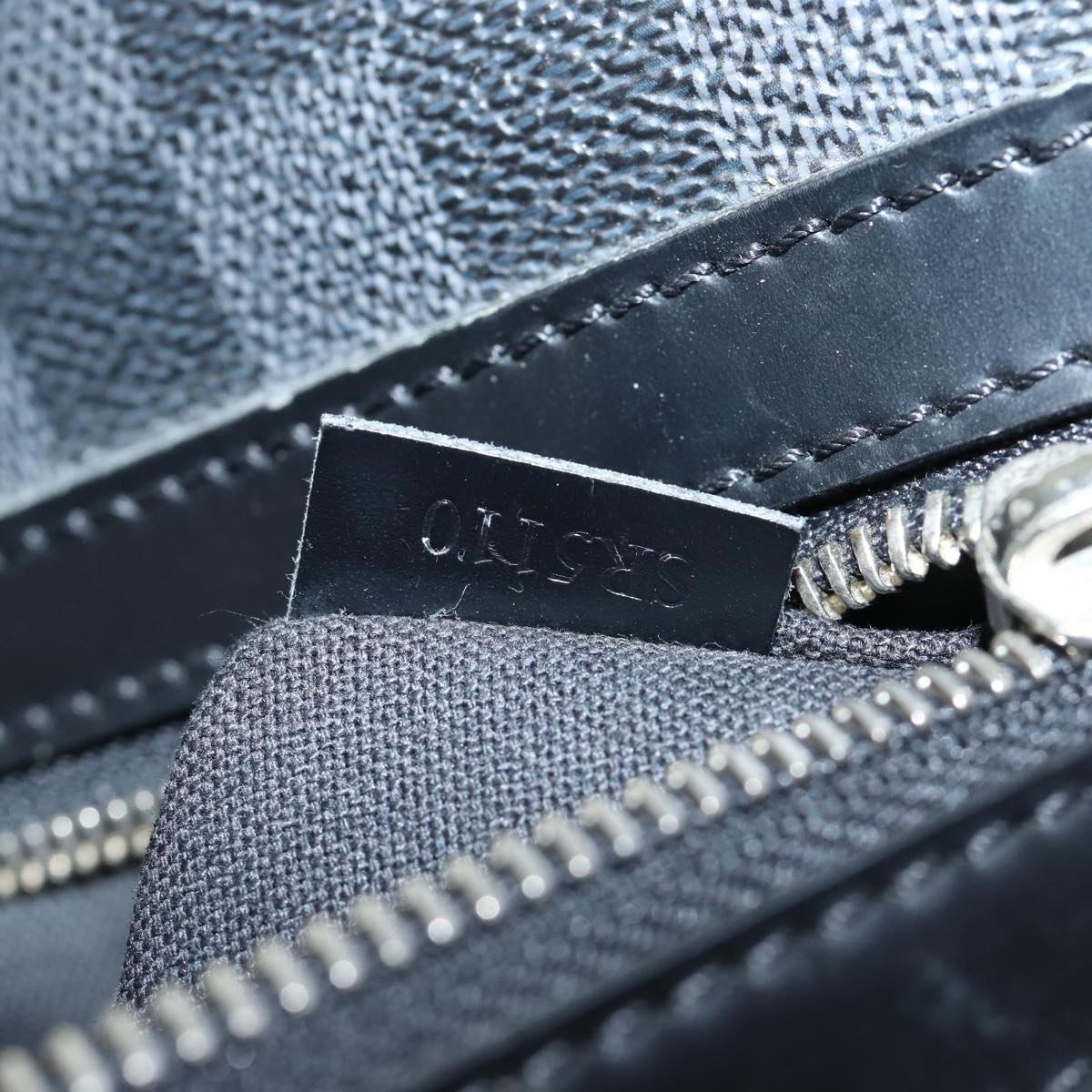 LOUIS VUITTON Damier Graphite Mick GM Shoulder Bag N41105 LV 70754
