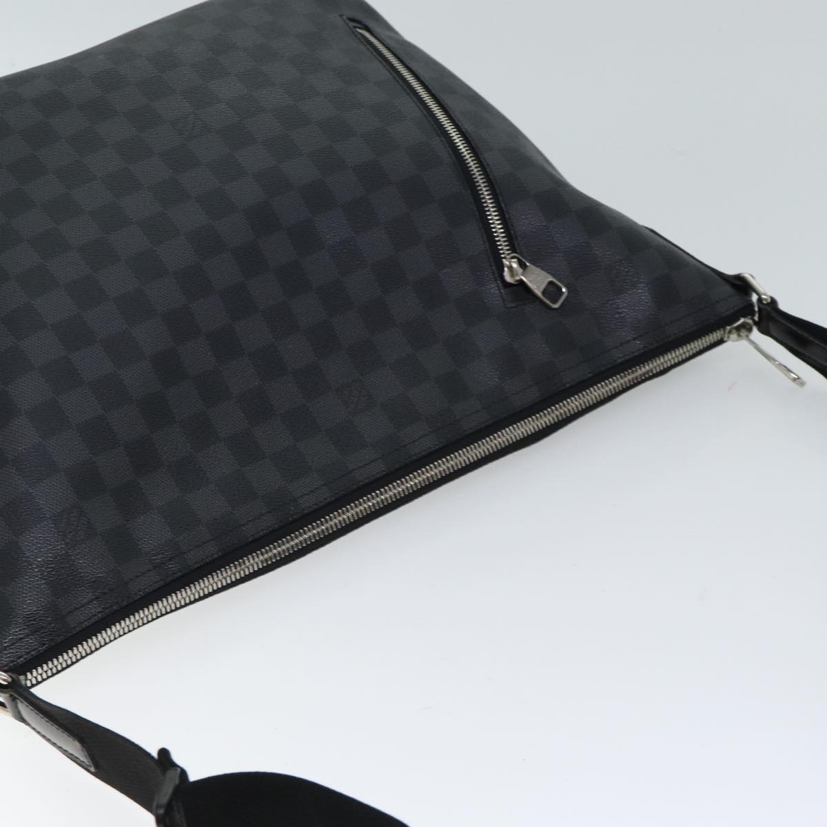 LOUIS VUITTON Damier Graphite Mick GM Shoulder Bag N41105 LV 70754