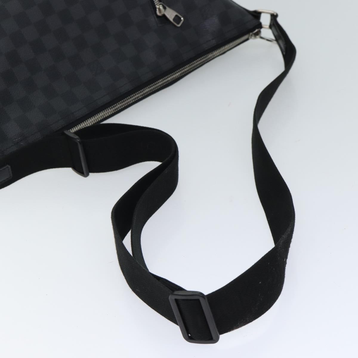 LOUIS VUITTON Damier Graphite Mick GM Shoulder Bag N41105 LV 70754