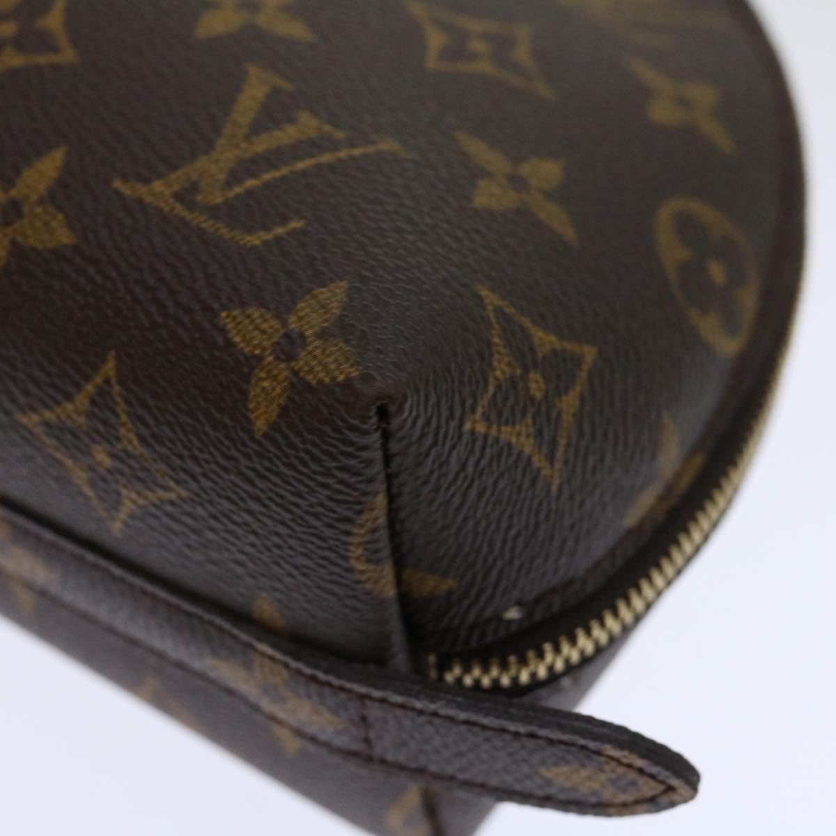 LOUIS VUITTON Monogram Trousse Demi Ronde Cosmetic Pouch M47520 LV 70901