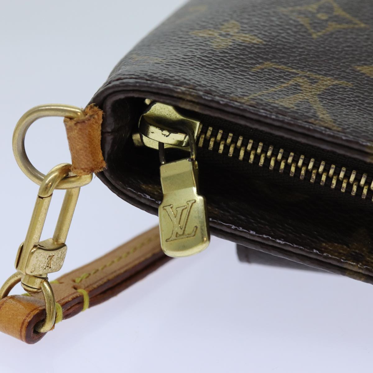 LOUIS VUITTON Monogram Partition Pouch M51901 LV 70904