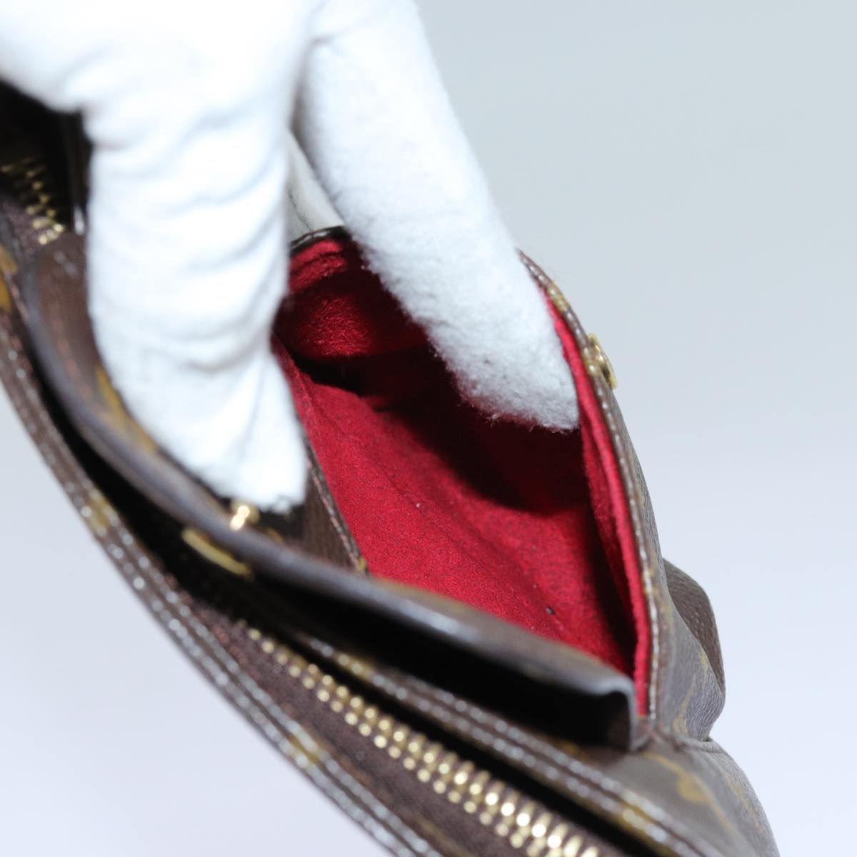 LOUIS VUITTON Monogram Partition Pouch M51901 LV 70905