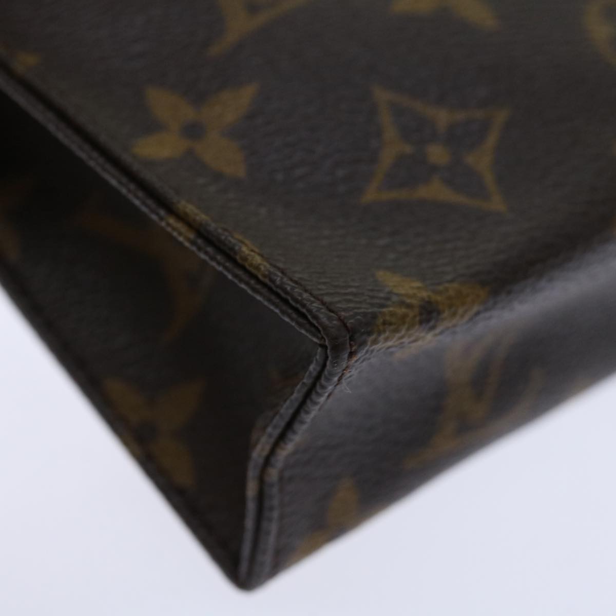 LOUIS VUITTON Monogram Poche Toilette 15 Pouch M47546 LV 70906