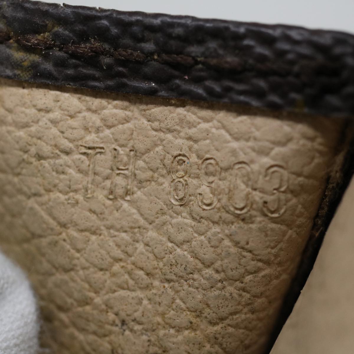 LOUIS VUITTON Monogram Poche Toilette 15 Pouch M47546 LV 70907