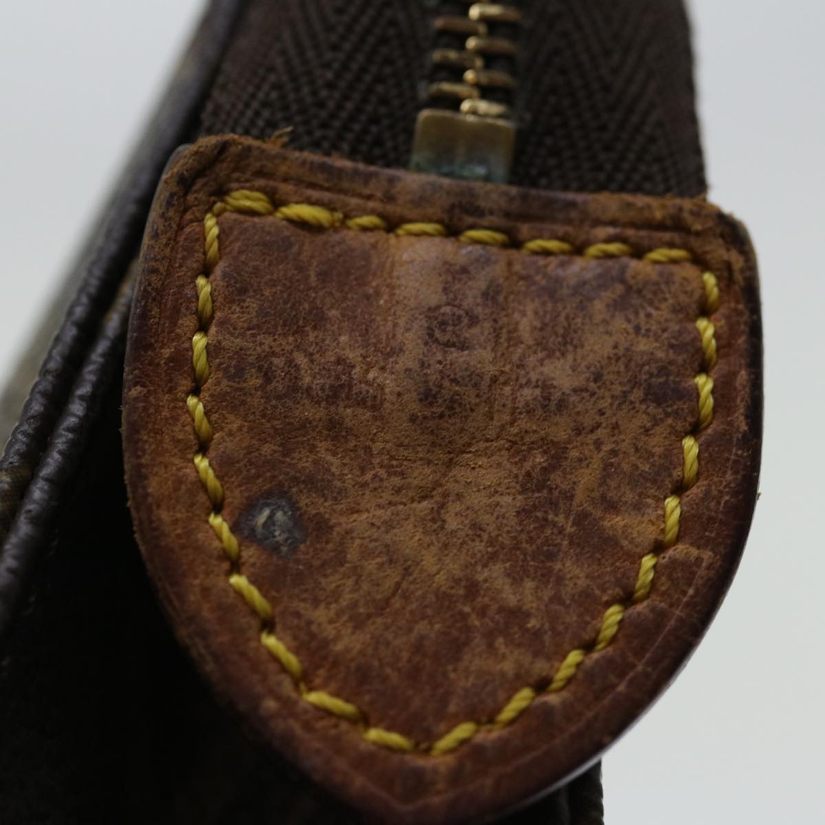 LOUIS VUITTON Monogram Poche Toilette 15 Pouch M47546 LV 70911